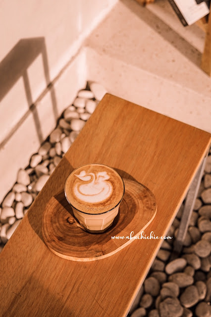 Mannaka si Kedai Kopi Kecil Yang Mencuri Perhatian