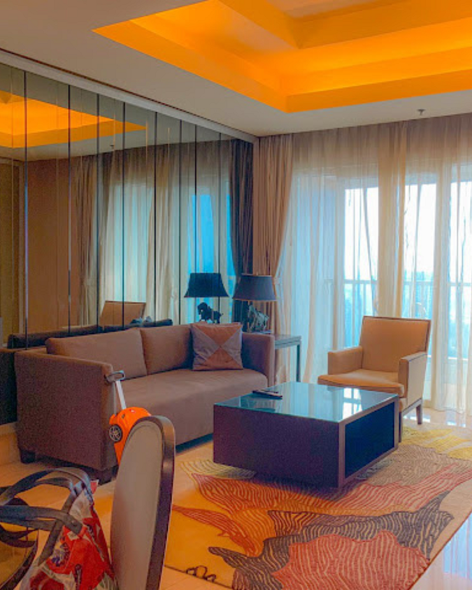 Staycation Era New Normal di The Ritz Carlton Pacific Place Residence