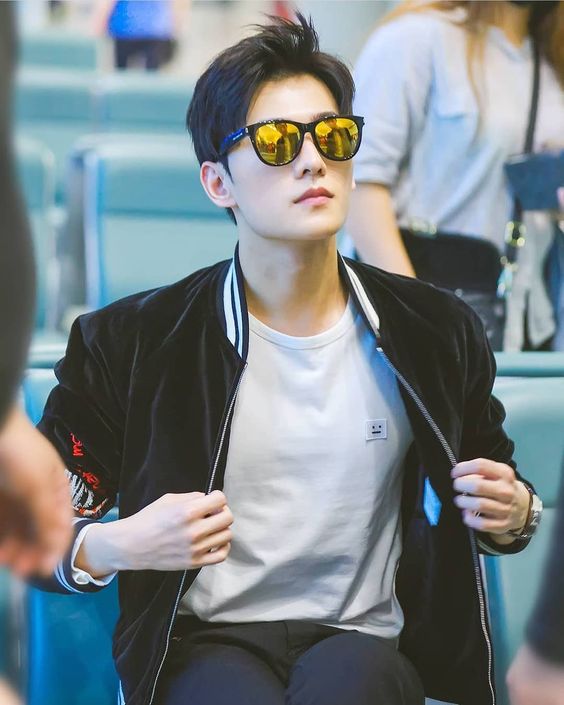 “With You (在一起)” Salah Satu Drama China Bertemakan Pandemi Covid-19