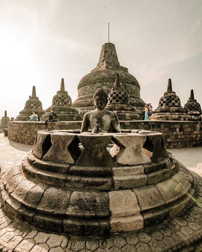 Merencanakan Liburan Bersama Teman-teman Dengan Sewa Bus Pariwisata