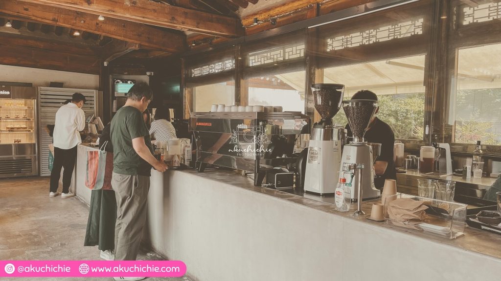 cafe pnion anguk korea selatan