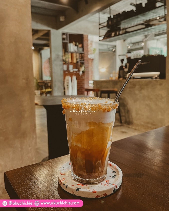 minuman di strangers reunion Caffee dan cuisine