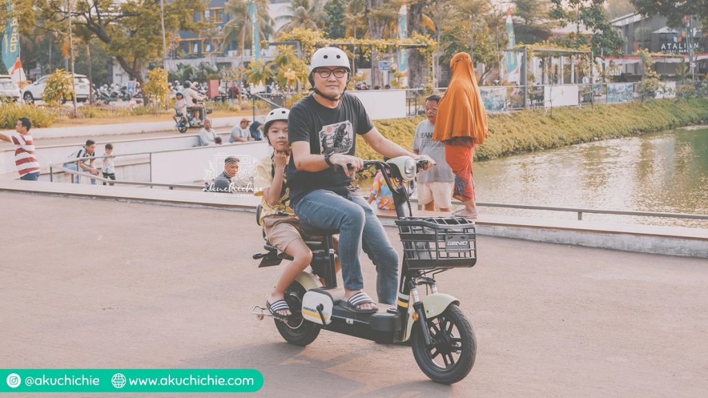 main sepeda listrik di cibis