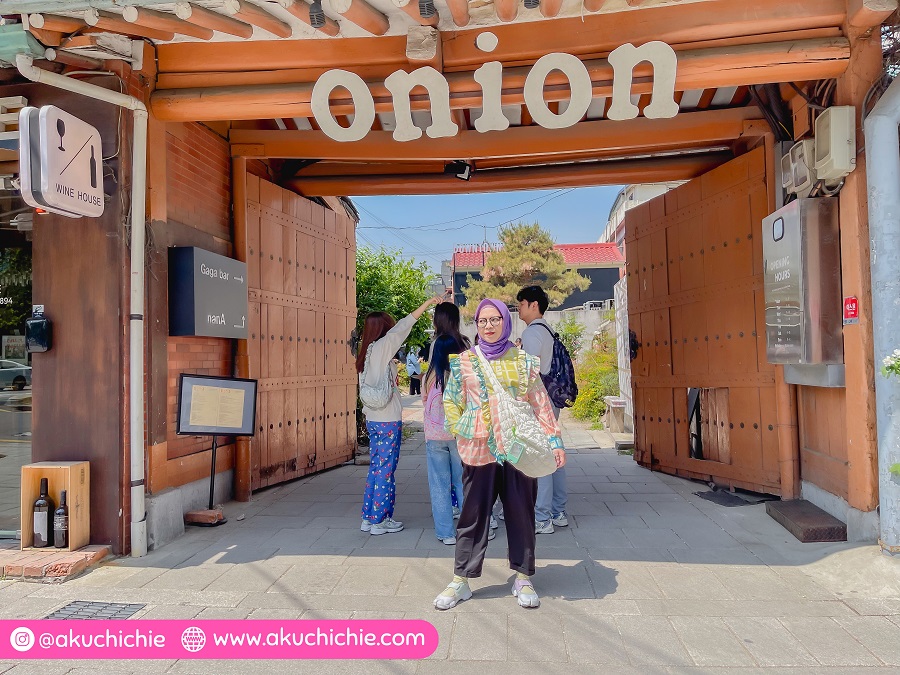 OOTD di Cafe Onion Anguk