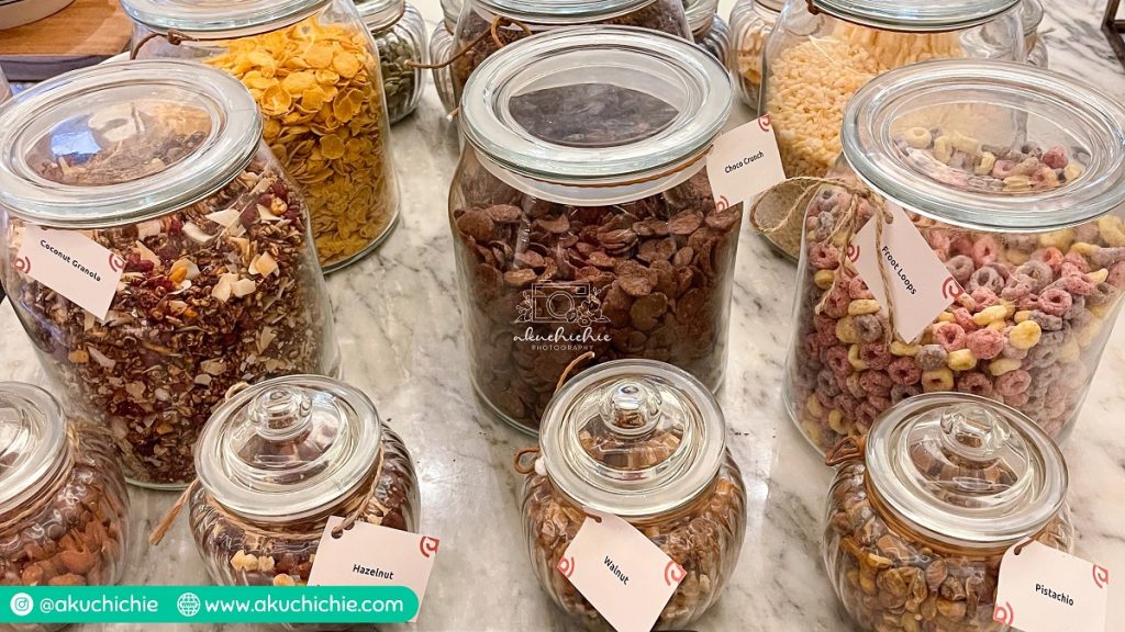 Menu sarapan di St Regis Jakarta