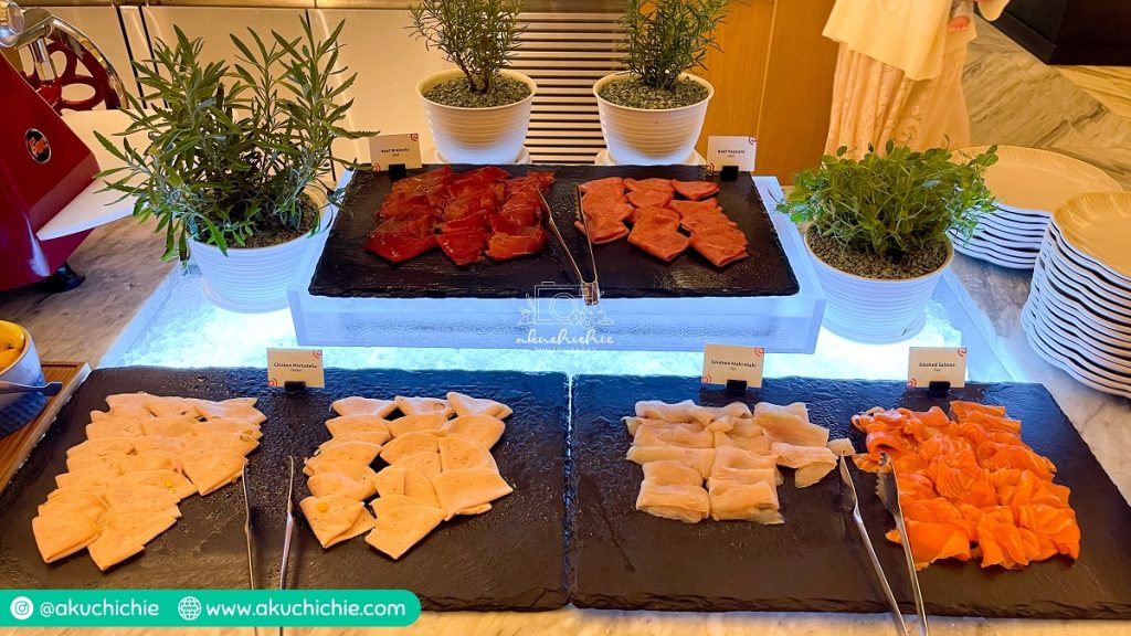 Menu sarapan di St Regis Jakarta