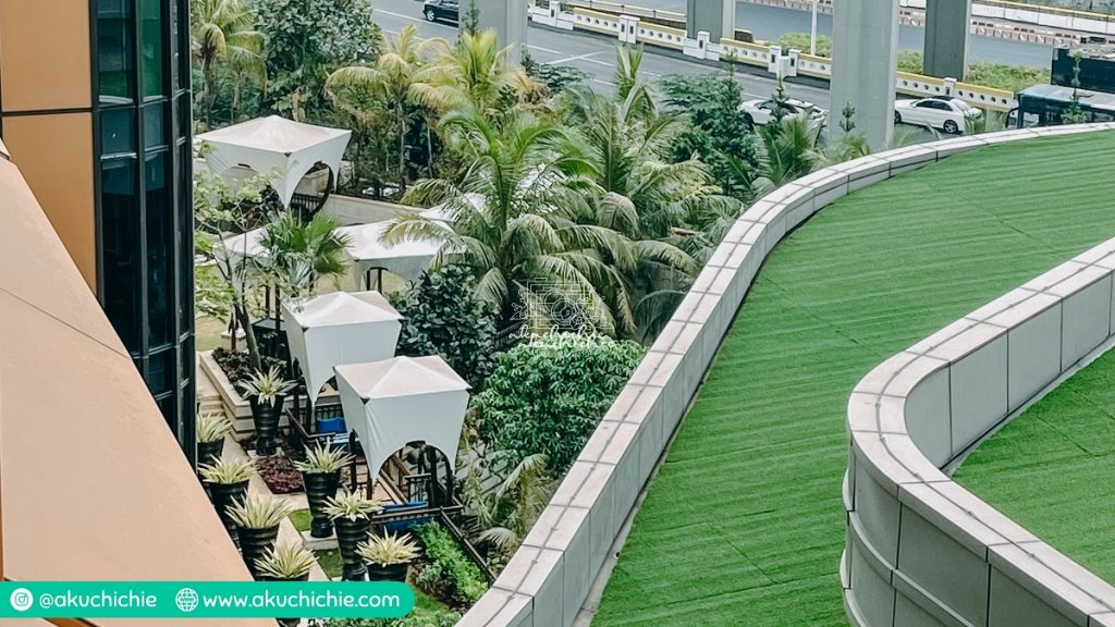 Balkon dengan pemandangan Jakarta