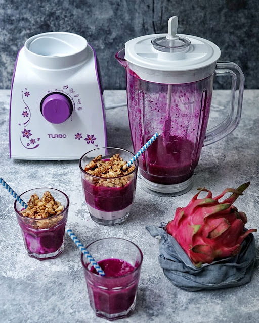 Membuat Smoothies Dengan Blender TURBO