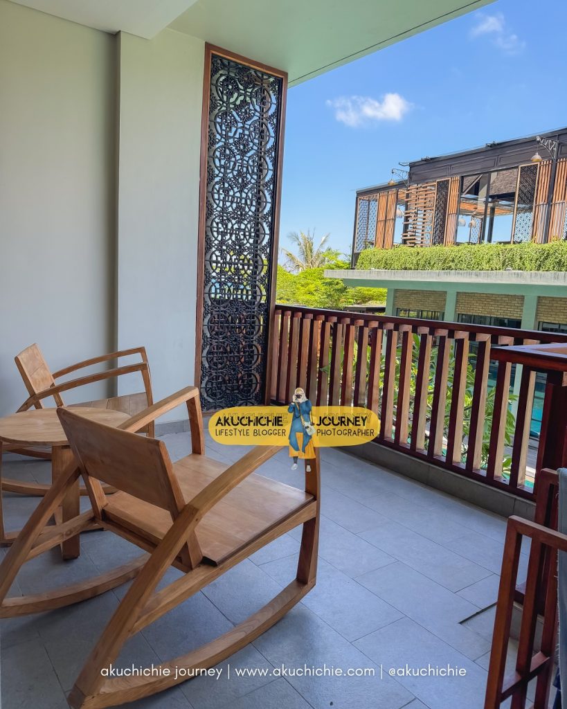 Balkon kamar tipe Ocean View