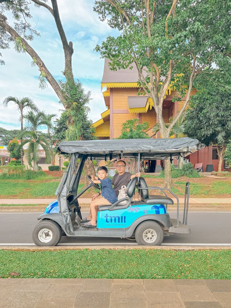 Jelajah Taman Mini Indonesia Indah Tanpa Capek