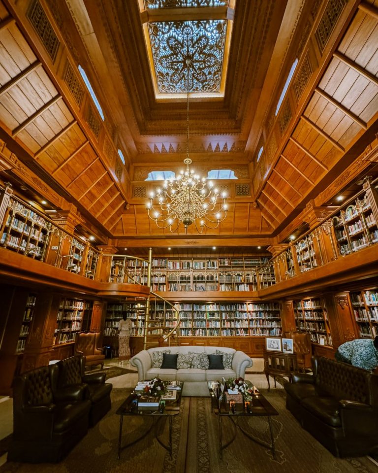 Tur Sejarah di Rumah Eyang Habibie dan Ainun