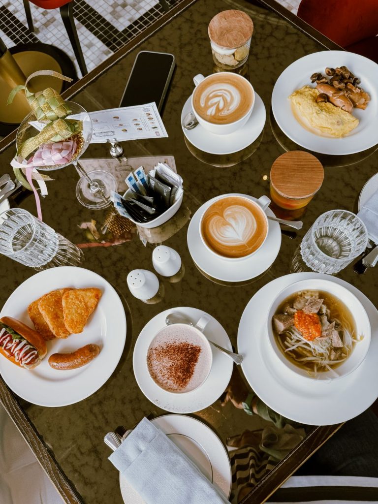 sarapan fancy di the langham jakarta